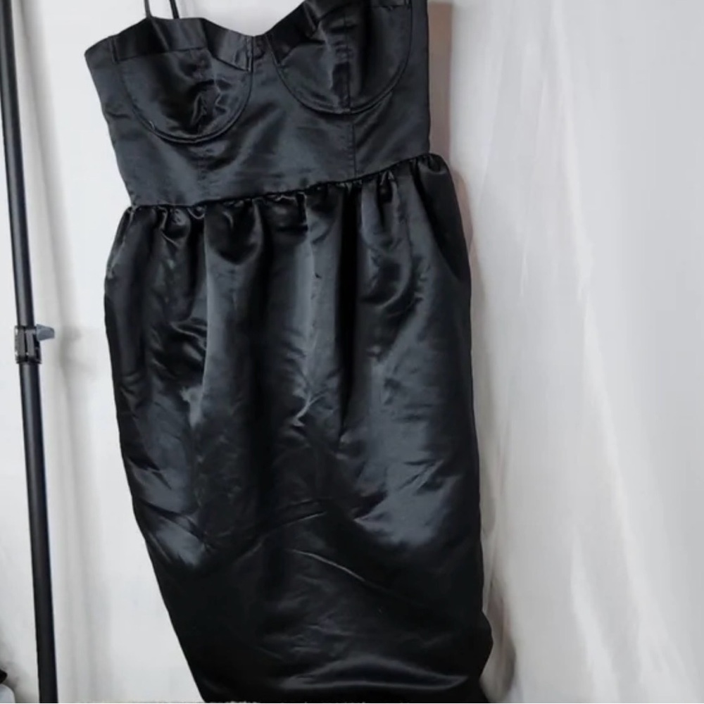Chic Strapless Black Dress